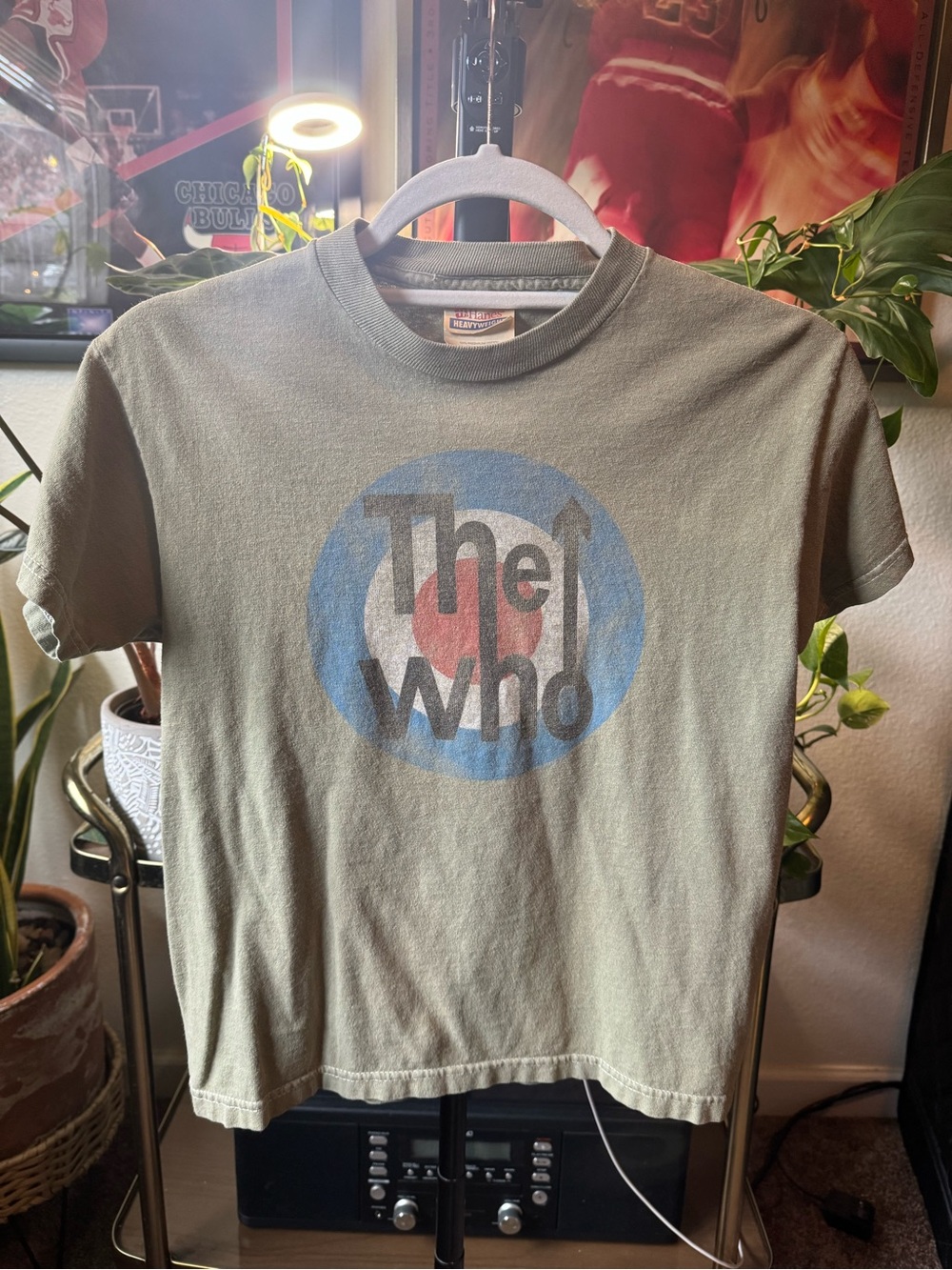The Who Vintage Olive green Tee - boys 10-12 or women’s XS (baby tee)